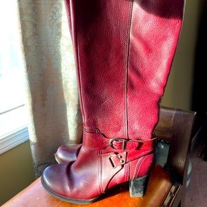 Clark’s knee-high heeled boots Sz 9.5